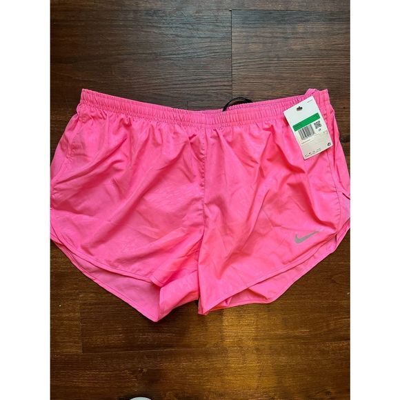 Nike Pants - Nike dri fit shorts XL NWT